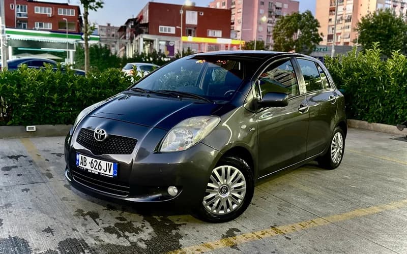 Rent Toyota Auris in Albania