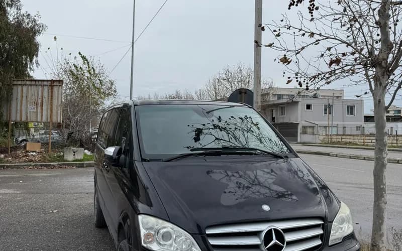 Rent Mersedess Viano in Albania