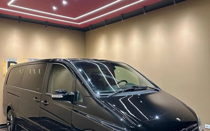 Rent Mercedess Viano in Albania