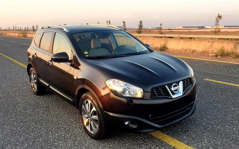 Rent Nissan Qashqai +2 in Albania