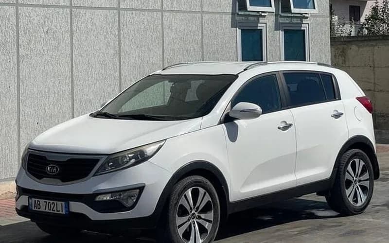 Rent Kia Sportage in Albania